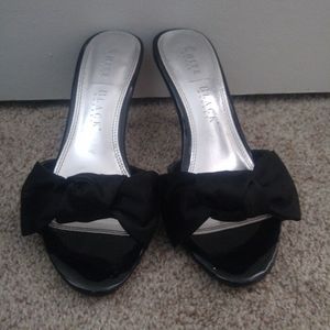 White house black market bow heels